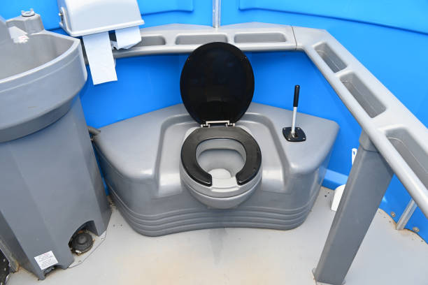 Best Portable restroom trailer rental  in Vernon Hls, IL